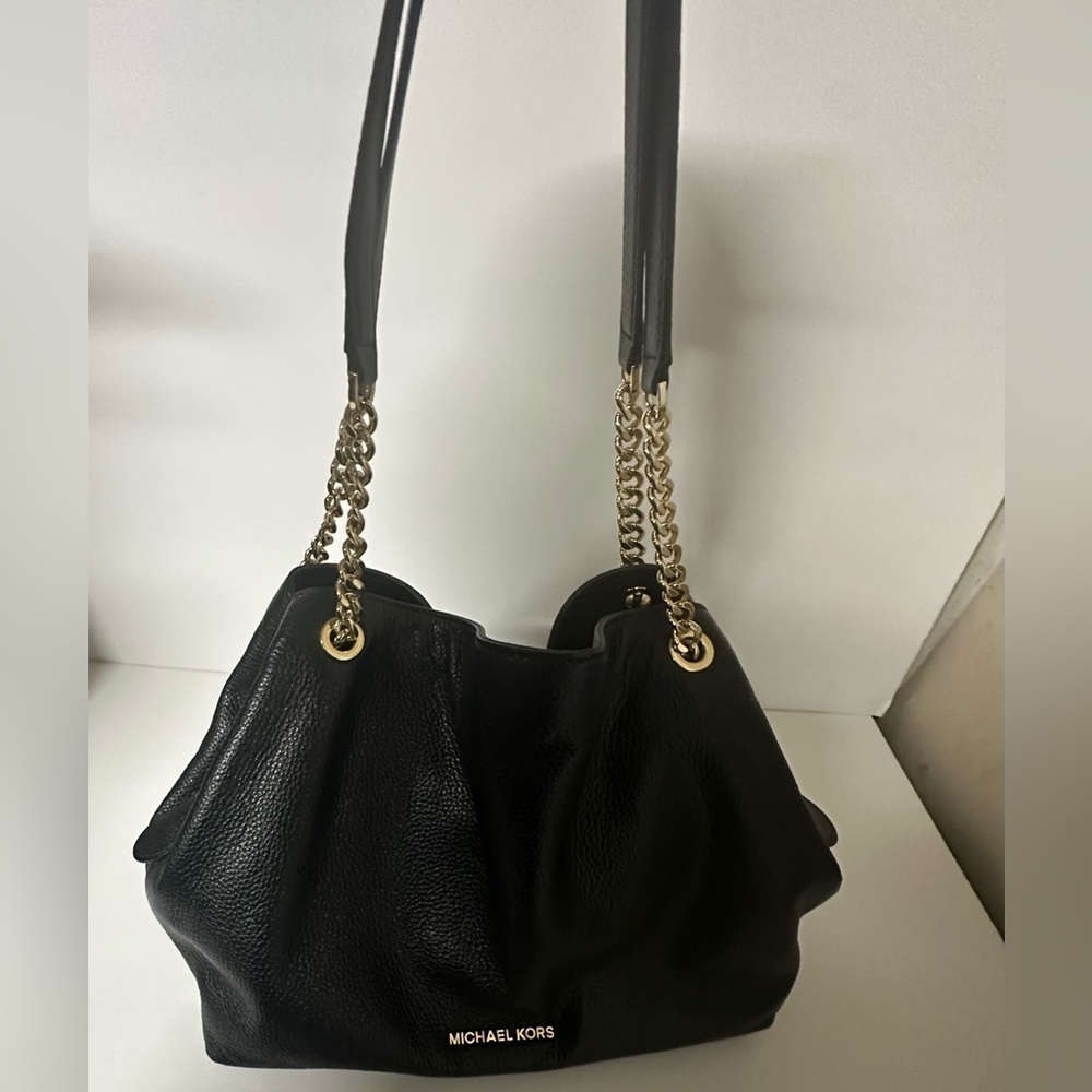 Michael Kors Black Slouchy Pebbled Leather Shoulder Bag with Gold Chain - Picture 1 of 10